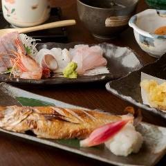 お客様のご要望にお応えするおまかせコースは4,500円（税込）～
