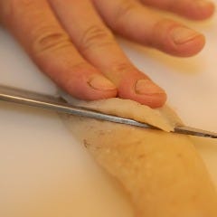 毎朝仕入れる新鮮さが自慢の魚介はお酒と合わせて充実の晩酌に
