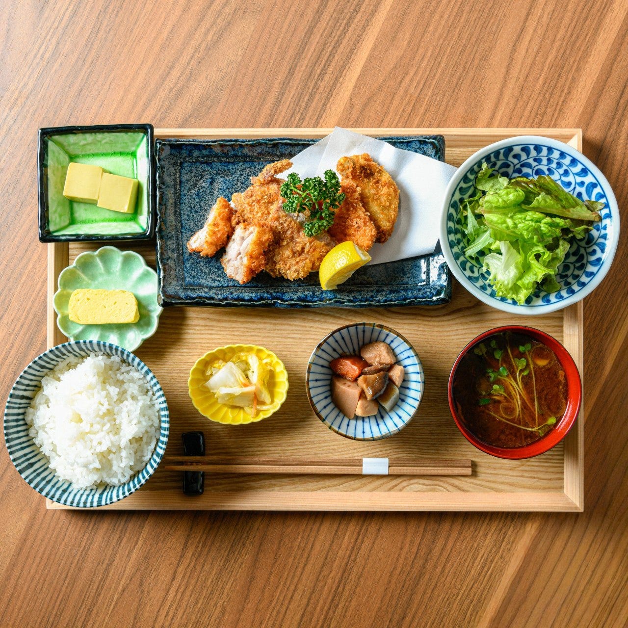 トレンチ、ランチ、定食など10枚 串ト酒 ランデブー メニュー：ﾓｰﾆﾝｸﾞ/ランチ - 楽天ぐるなび