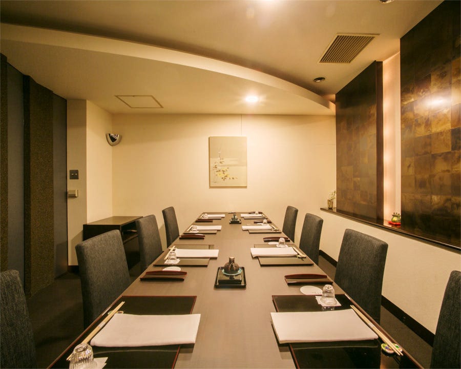 花小路 さわ田 日本料理