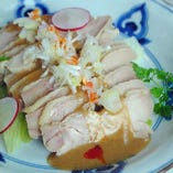 鶏のバンバンヂー・自家製ゴマダレ