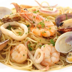 本日のパスタやピッツァなど日替わりメニューは当日のお楽しみ♪