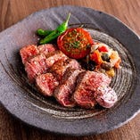 ステーキ等のがっつり肉料理も自信あり！