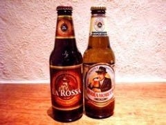イタリアビール『モレッティ』左は期間限定の黒ビール『ラ・ロッサ』