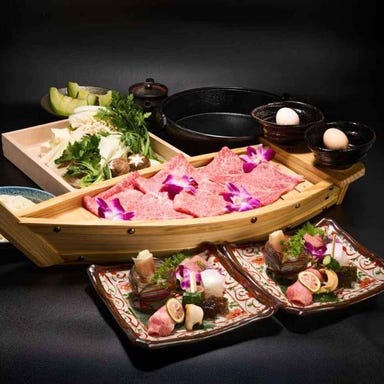 黒毛和牛の鉄板焼とすき焼き 鉄板・暁牛_【すき焼き食べ放題!】A5黒毛和牛・国産豚・新鮮野菜まで充実!大満足の食べ放題コース 5980円(税別)