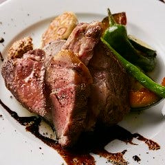 絶妙の火入れで柔らか&ジューシー!「豚肩肉のローストランチ」