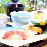 10月　 旬 に ぎ り ご 膳