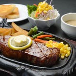 ステーキは全てスープ・サラダ・ライスorパン付き!!