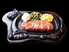 肉肉88 どうもMです！('◇')ゞ 今回は上赤肉ステーキ400gを食べました