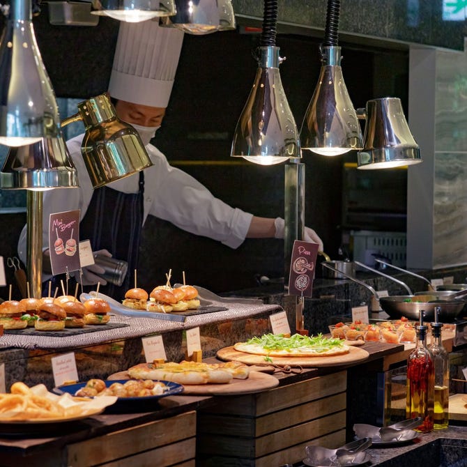 カフェ イン ザ パーク Anaクラウンプラザホテル大阪 北新地 バイキング ビュッフェ ぐるなび