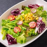 5種の旬野菜の彩りサラダ