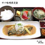 産直鮮魚貝類卸 魚七鮮魚店 稲毛直売所_サバ味噌煮定食