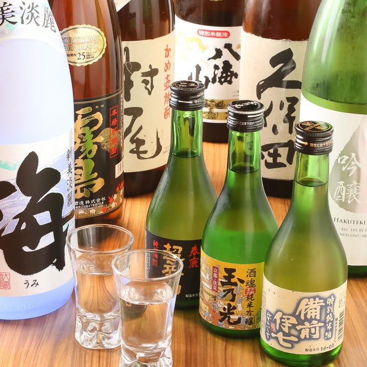 日本酒、焼酎は全国の銘酒が勢揃い。黒毛和牛との相性も抜群です