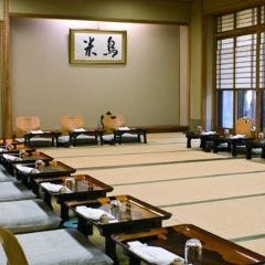 大小様々な個室を用意