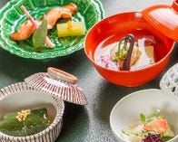 季節折々の多彩な懐石料理