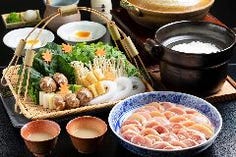 名物『活鶏水煮(水たき)』懐石 11,000円（個室×ご家族・ご宴会・観光に人気のプラン）※昼のみ