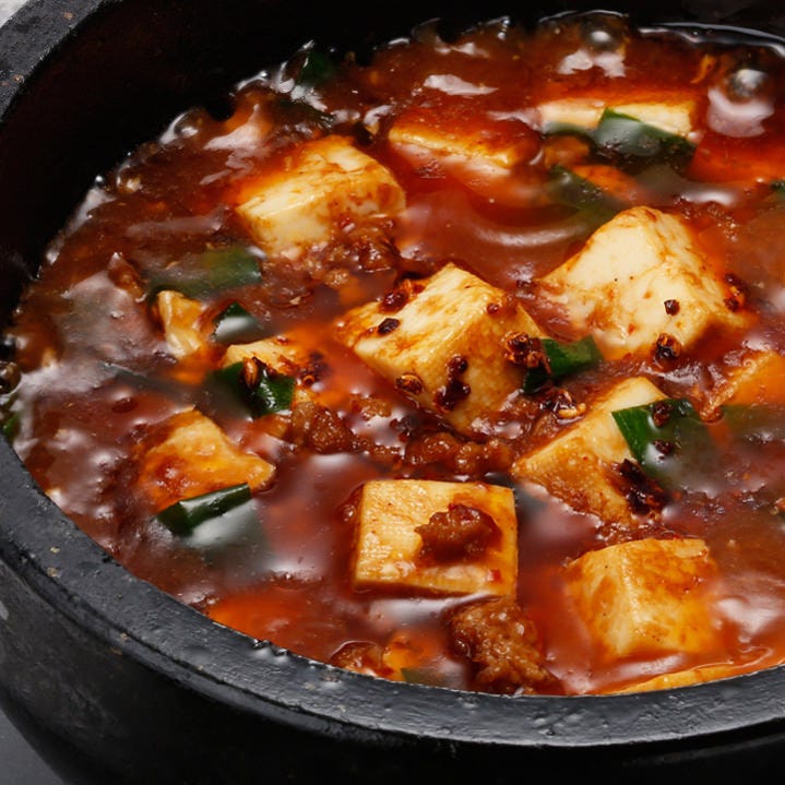 土鍋にはいった四川麻婆豆腐