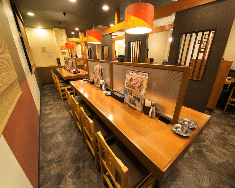 いちげん 南越谷店の店内