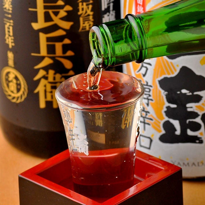 ◎辛口の日本酒で一杯◎
特製の升でおつぎいたします