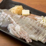 「北海網元焼」は刺身用のスルメイカを使用した贅沢な酒の肴♪