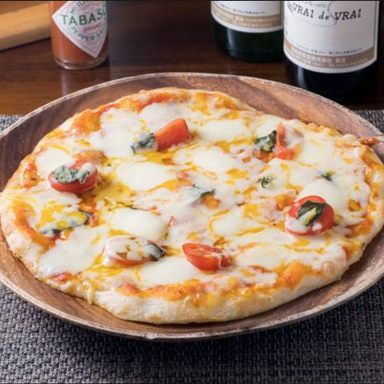 VRAI de VRAI_【Chef'sおまかせAコース】前菜・スープ・ピザ・パスタ・カフェ 3,300円