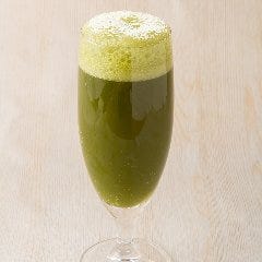 濃厚な抹茶を使用した、じぶんどきならではのドリンクをどうぞ。