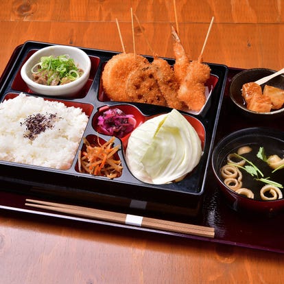 ランチならここ 新世界の昼食 ご飯でおすすめしたい人気のお店 ぐるなび