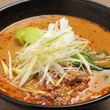担々麺(タンタンメン)