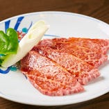 沖縄のお肉を食べて帰ろう♪美味しいお肉にお酒をご用意。