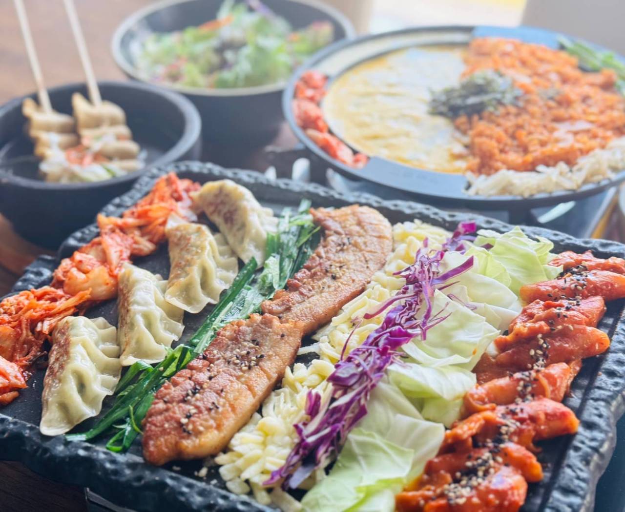 手巻き焼肉・韓国料理 AKARIYA（アカリヤ）（富士市/居酒屋） - 楽天