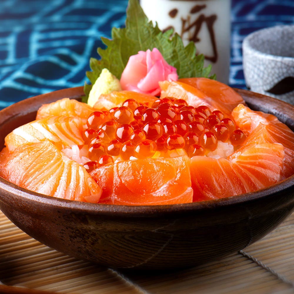 和食割烹 越後庵 けんしん 新潟本店 自慢の食材 和食割烹 越後庵 けんしん 新潟本店の 鮭いくら丼 ぐるなび