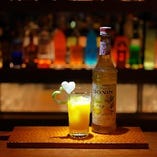 マンゴーとオレンジジュースのノンアルコールカクテル