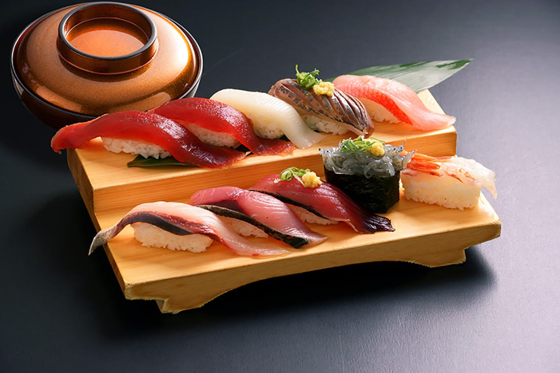 沼津 魚がし鮨 横浜ランドマーク店 写真 ぐるなび