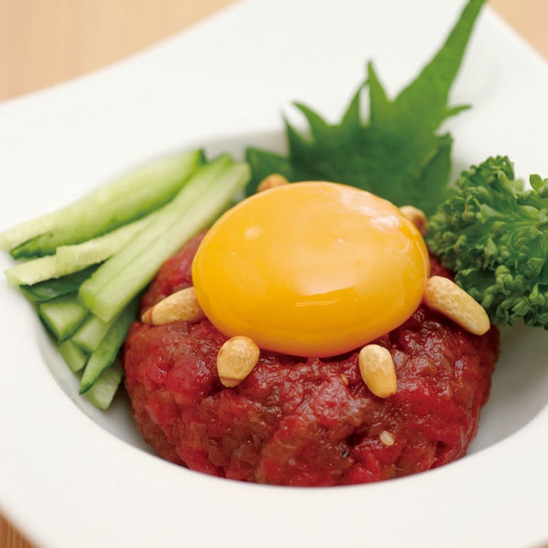 食べ放題 飲み放題 6 480円 税抜 プレミアム コース 桜ユッケ 厚切り上タン塩などの詳細 焼肉 カルビ一丁 御殿場店 御殿場 居酒屋 ぐるなび