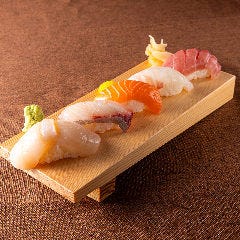 本日の日替わり鮮魚の握り寿司