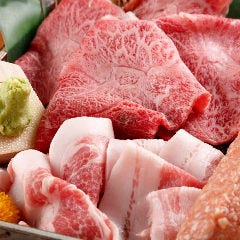 月屋といえば！【溶岩焼き】 近江の恵をご堪能いただけます。
