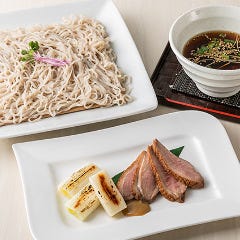 麓屋 京王プラザホテル_自慢の蕎麦と旬の食材が楽しめるコースを多数ご用意しております