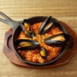 ムール貝のトマトリゾット/Tomato Cream Risotto with Mussels