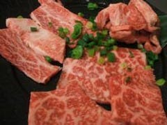 いまや定番のＢセット。ゲタカルビ・カルビ・ロースのセット。