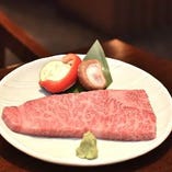 冬の焼肉 特選松阪牛コース
松阪牛サーロインの一枚焼き ひとり1枚！