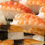 【にぎり寿司】
シャリはコシヒカリ一等米のみを使用