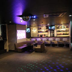 店内のイス・テーブルは自由に配置できます!