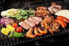 日本橋三越ビアガーデン グリルテラス日本橋_2種のBBQコース（世界各地の味）