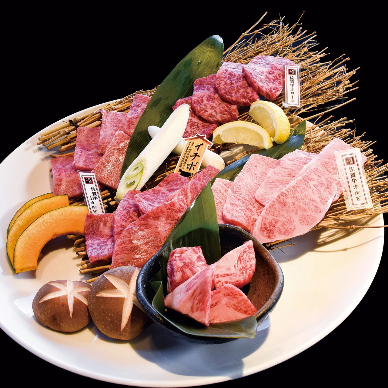 焼肉 龍王館 佐賀駅前店_佐賀牛の厳選部位5種を楽しめる佐賀牛特選5種盛りがおすすめ！