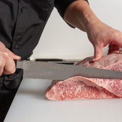 焼肉 龍王館 佐賀駅前店_丁寧な手仕事から生まれる美味しさ