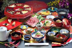 琉球料理と琉球舞踊 四つ竹 久米店