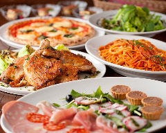 Trattoria Pizzeria Bar FAVETTA 窯焼きピザ ファヴェッタ