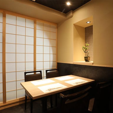 寿司と日本料理 新宿 よねがみ  店内の画像
