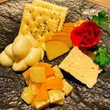 5種チーズの盛合せ