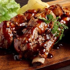 牛、鶏、豚、羊、馬など各種肉料理でおもてなしします！